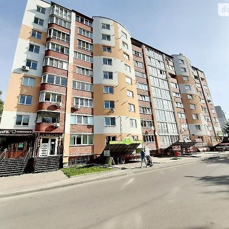 Family And Friends Apartment Ternopil Exterior foto